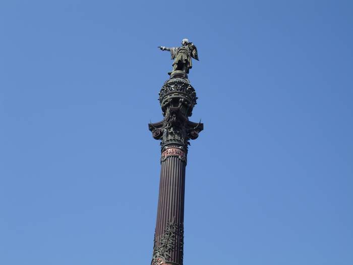 Columbus-Statue am Hafen